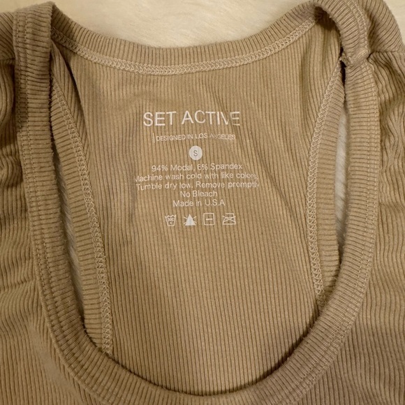 Set Active Form Tank Top Beige Tan Nude Size Small EUC - Picture 2 of 4